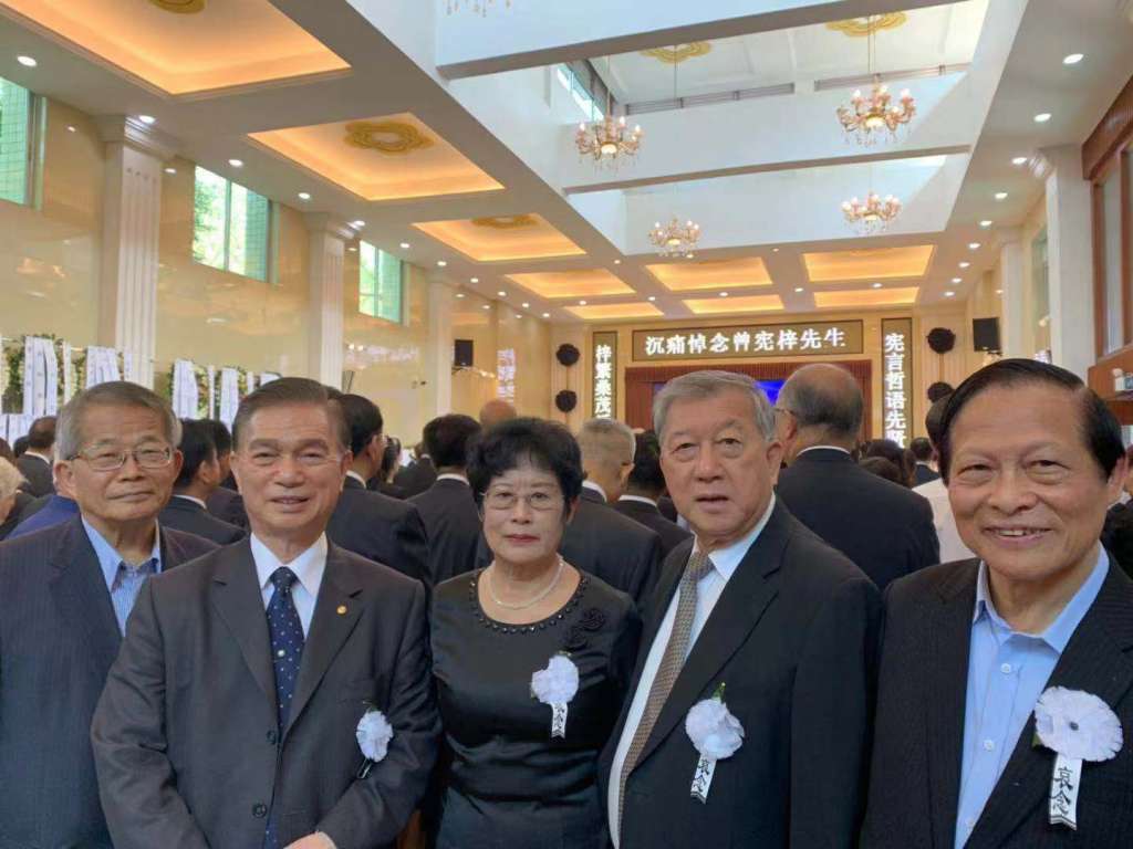 文章附图