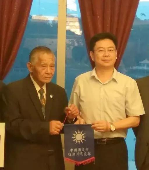 侯振富会见司徒惠初一行 强调粤台携手推动融合发展 - 世界侨报 官网